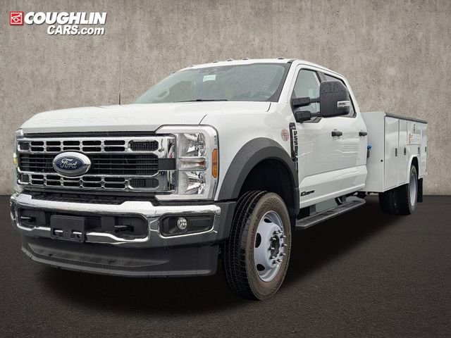 New 2025 Ford F550 4x4 Crew Cab image 3
