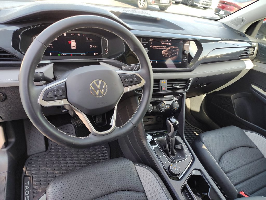 Certified 2024 Volkswagen Taos SEL AWD/4WD image 11