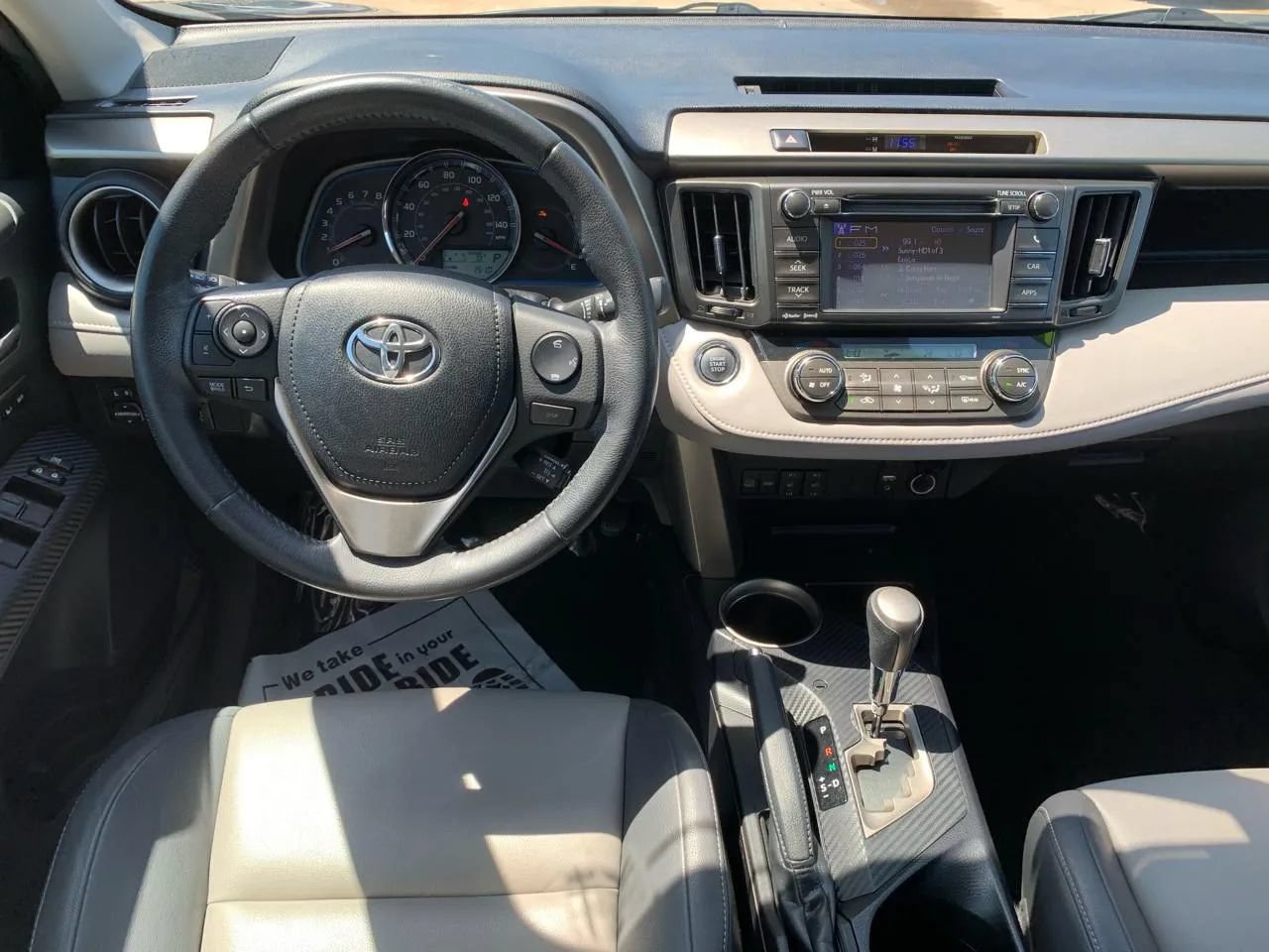 Used 2013 Toyota RAV4 Limited AWD/4WD image 11
