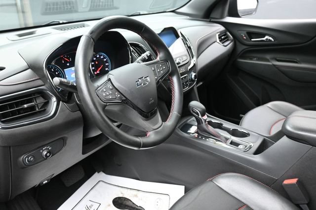 Used 2023 Chevrolet Equinox RS w/ RS Leather Package FWD image 14
