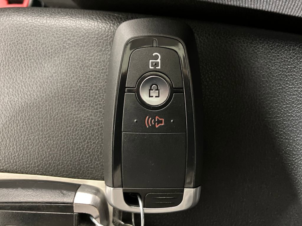 Certified 2019 Ford EcoSport SE w/ SE Convenience Package image 32