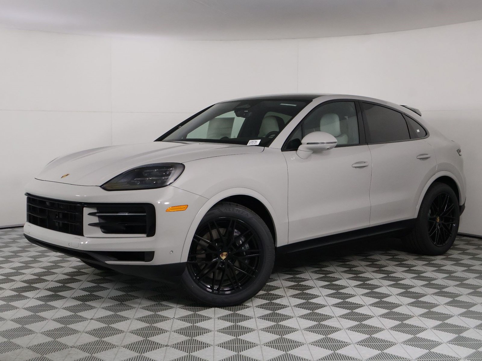 New 2026 Porsche Cayenne Coupe AWD/4WD image 1