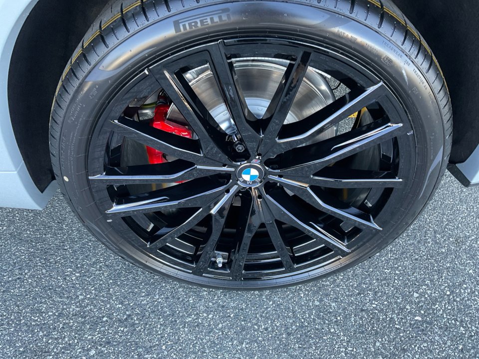 New 2026 BMW X5 M60i image 22