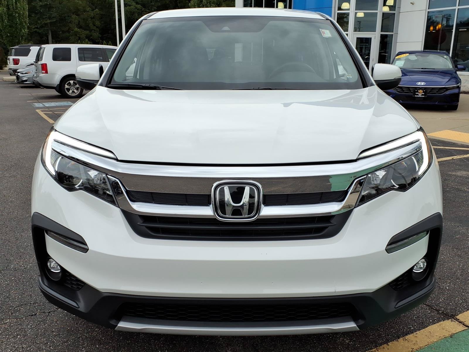 Used 2021 Honda Pilot EX image 2
