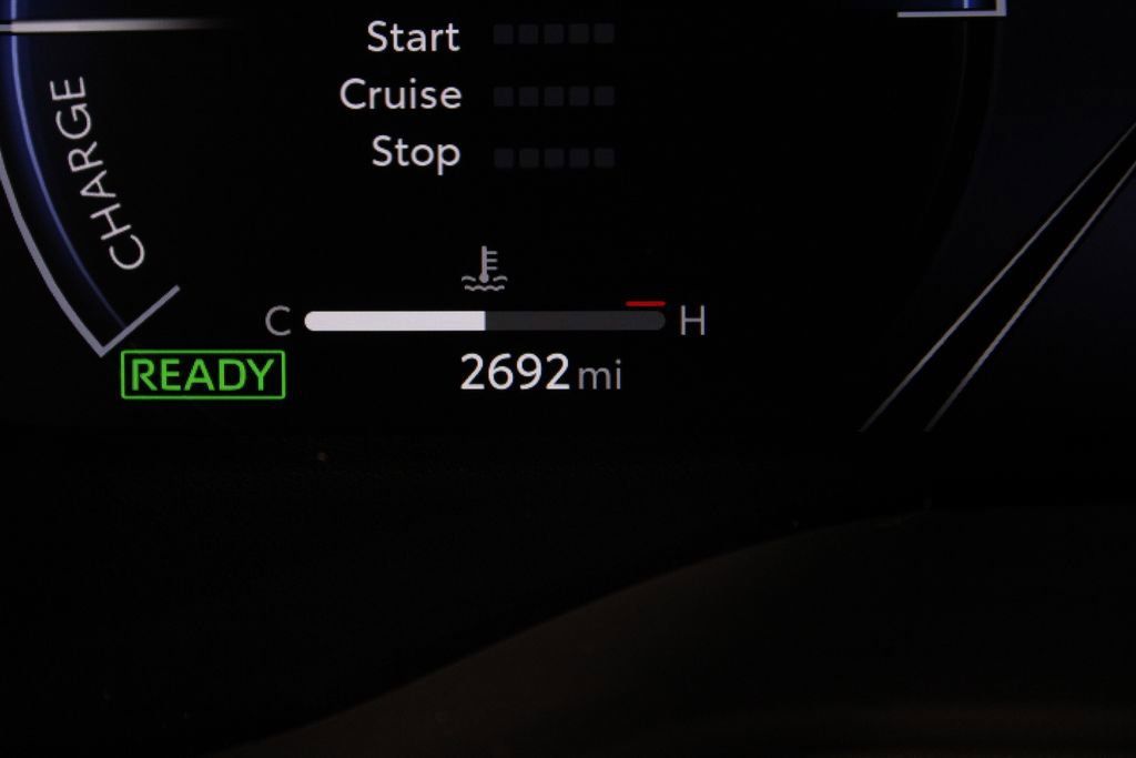 Used 2025 Toyota Sienna Platinum image 30