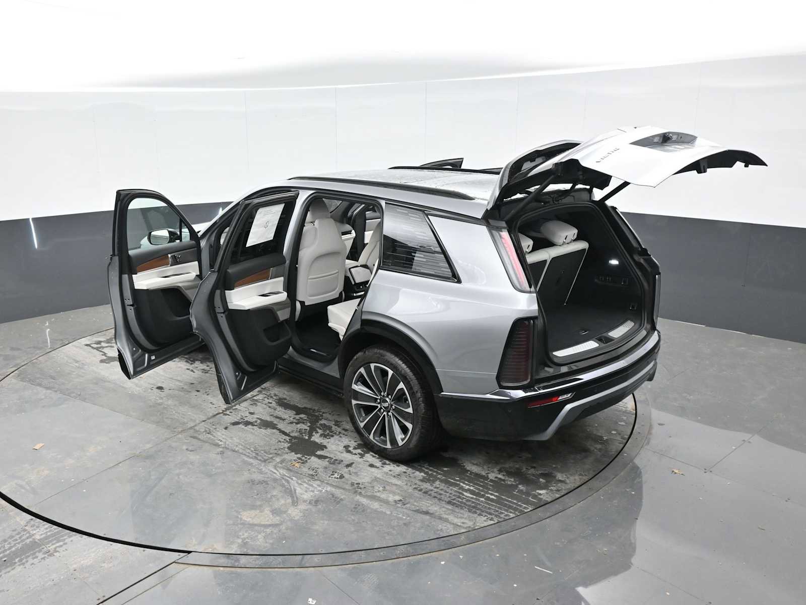 New 2026 Cadillac Vistiq Sport image 39