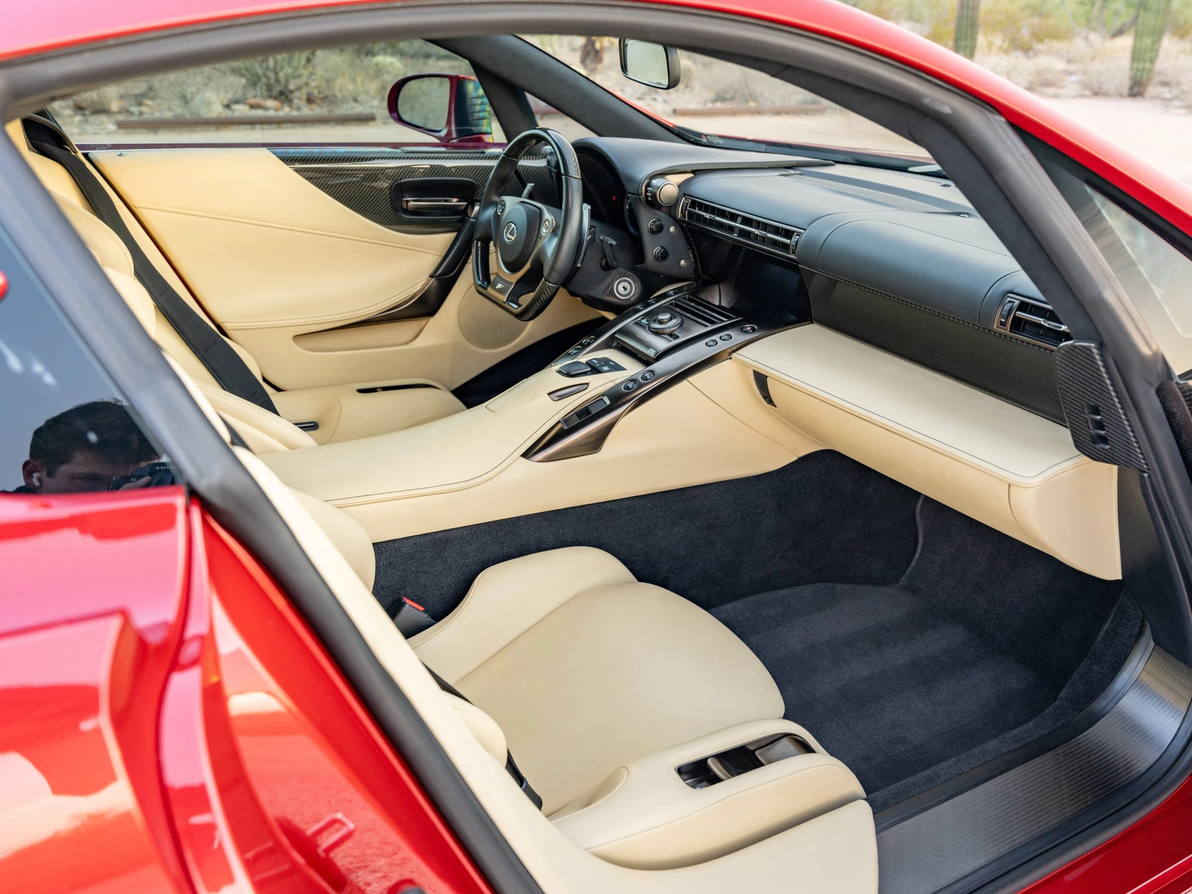 Used 2012 Lexus LFA RWD image 13