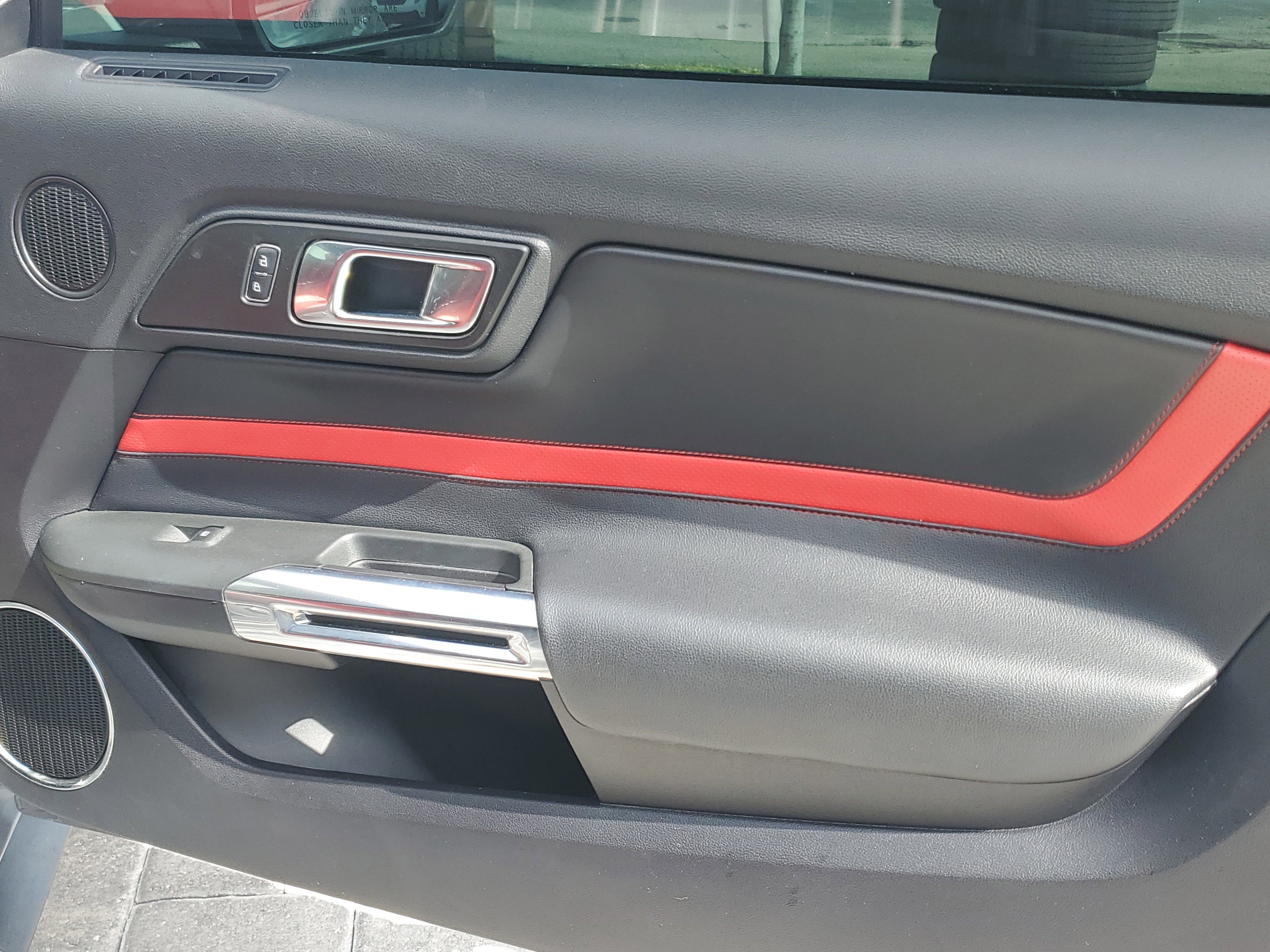 Used 2019 Ford Mustang GT Premium w/ Equipment Group 401A image 9