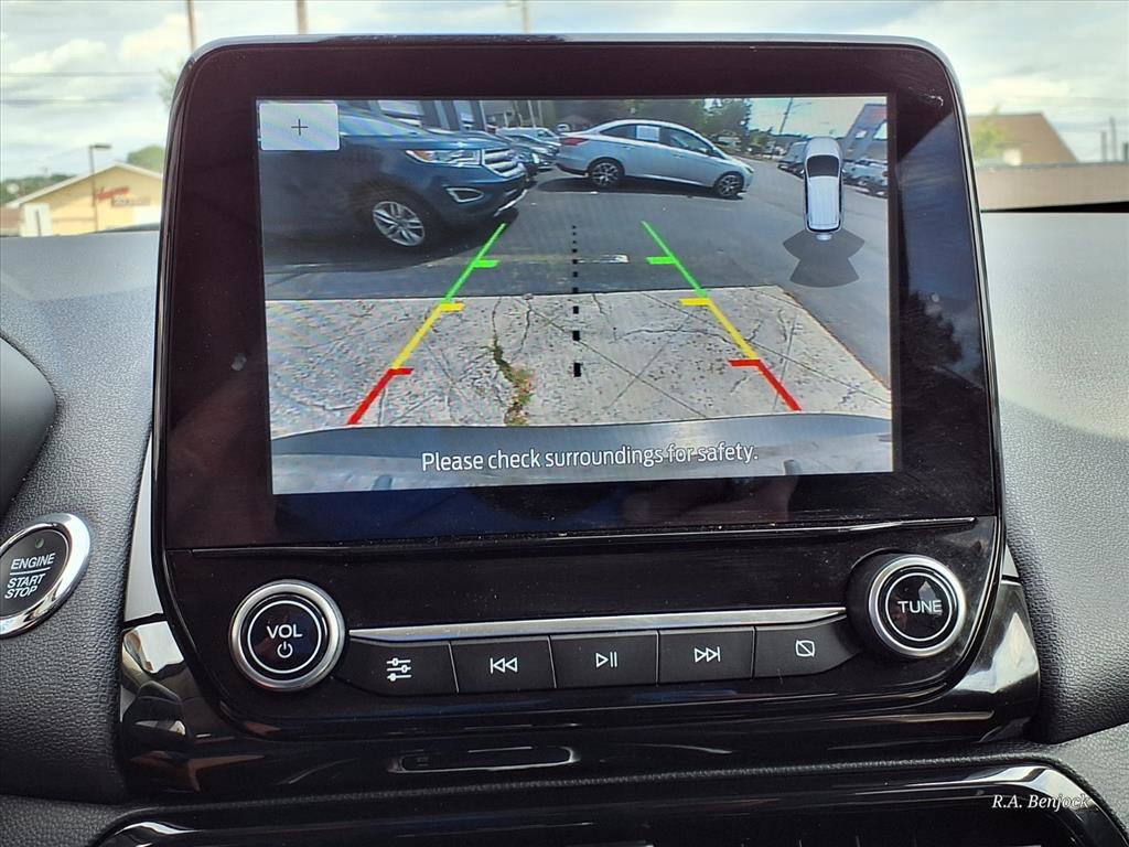 Used 2021 Ford EcoSport Titanium image 19