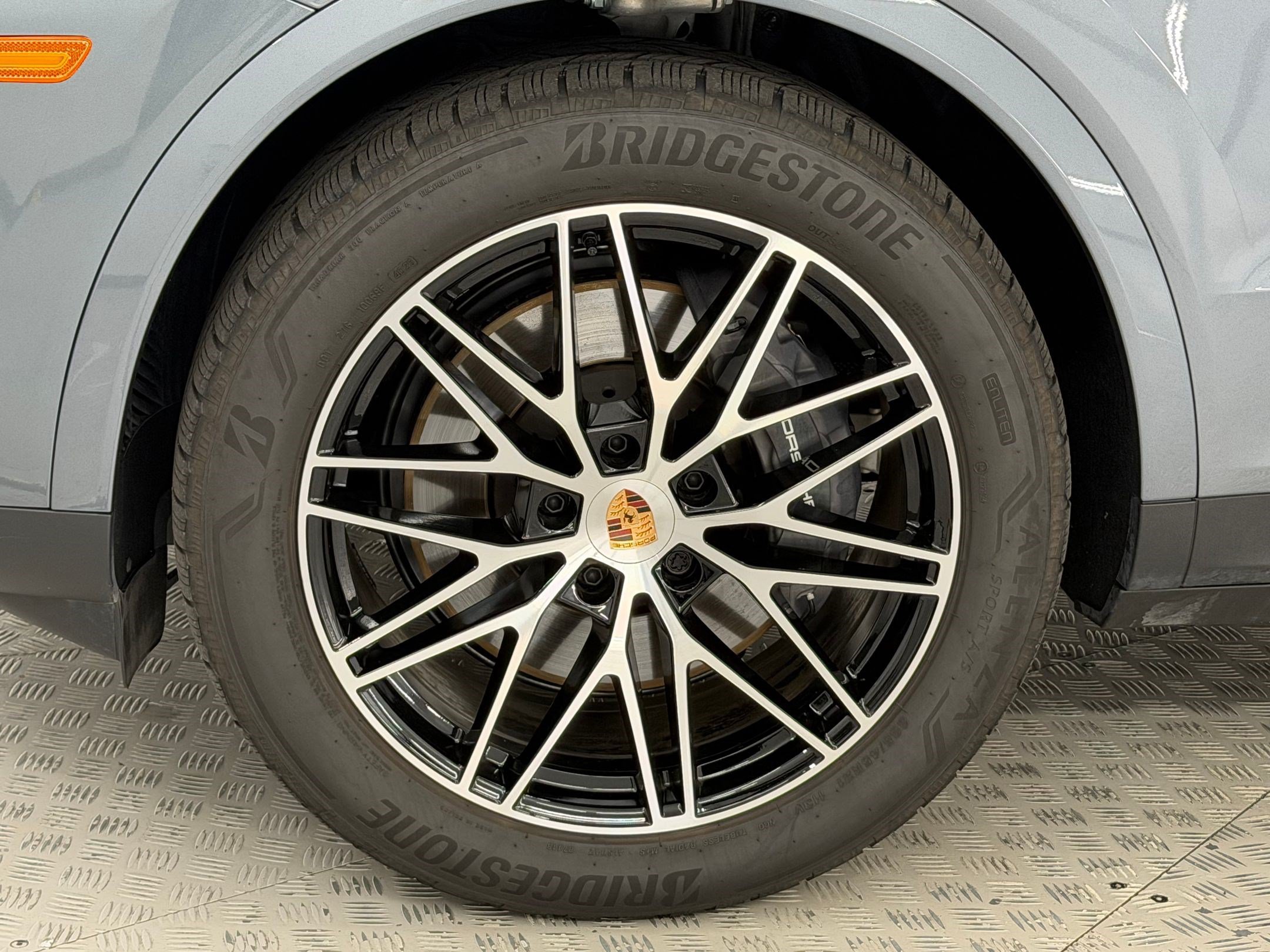 Certified 2026 Porsche Cayenne Coupe AWD/4WD image 13
