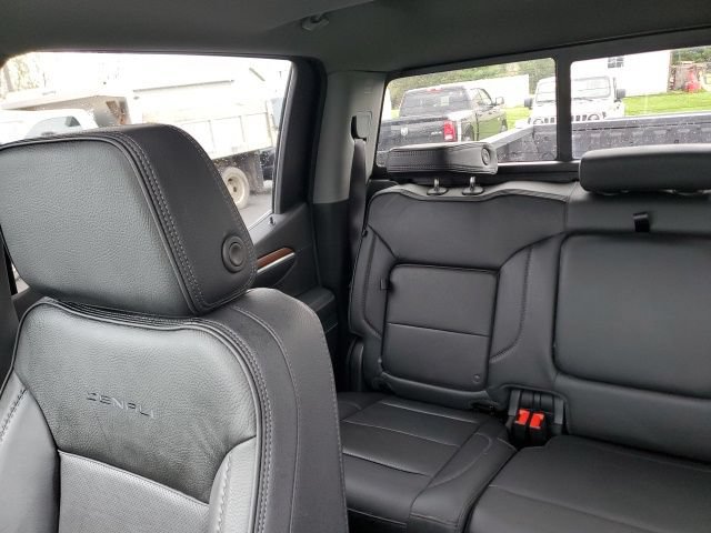 Used 2025 GMC Sierra 1500 Denali AWD/4WD image 14