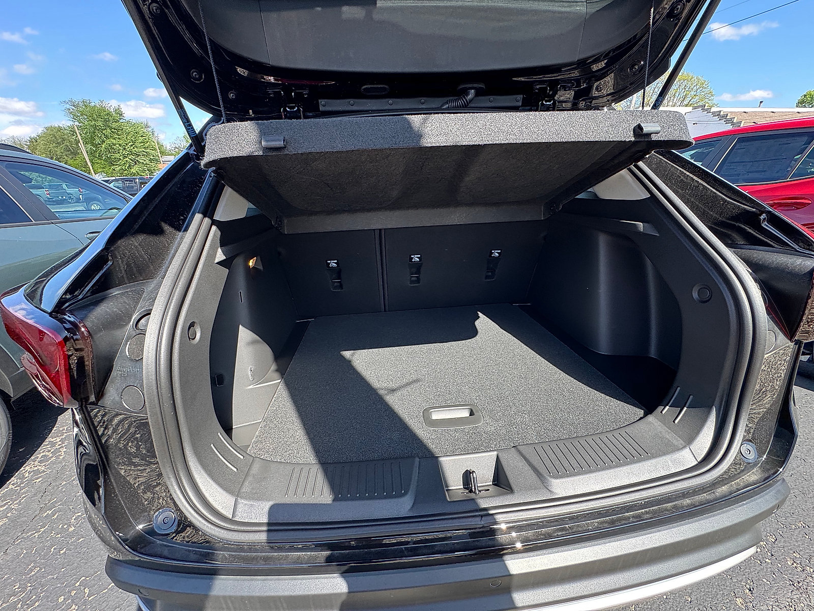 New 2026 Chevrolet Trax LT w/ Driver Confidence Package FWD image 7