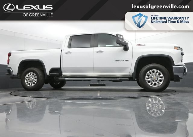 Used 2025 Chevrolet Silverado 2500 LT AWD/4WD image 39