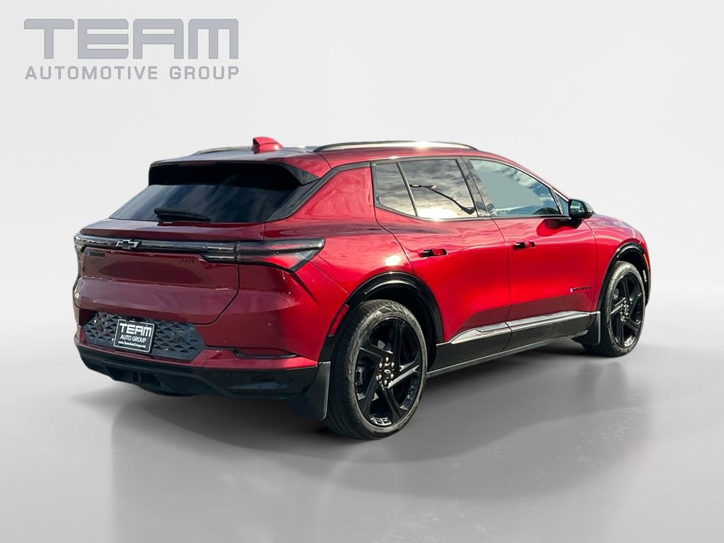 Used 2025 Chevrolet Equinox EV RS w/ LPO, Trailering Package image 7