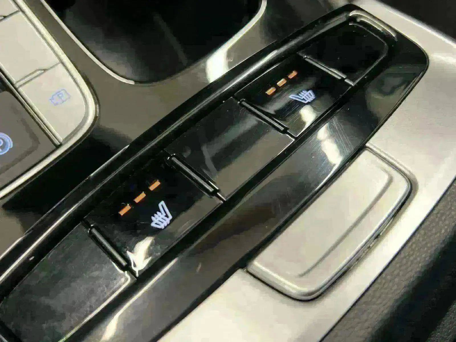 Used 2022 Hyundai Tucson SEL image 25