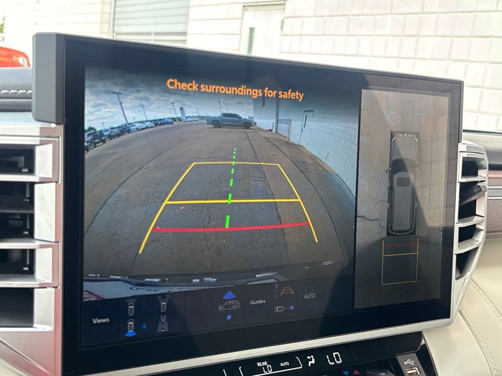 Used 2025 Toyota Sequoia Capstone image 12