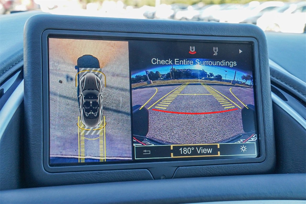 Used 2020 Aston Martin DB11 Volante image 29