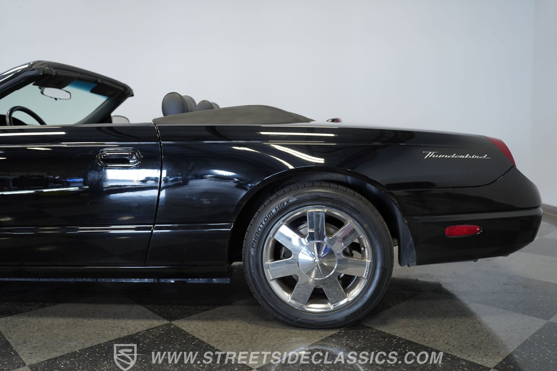 Used 2003 Ford Thunderbird RWD image 34