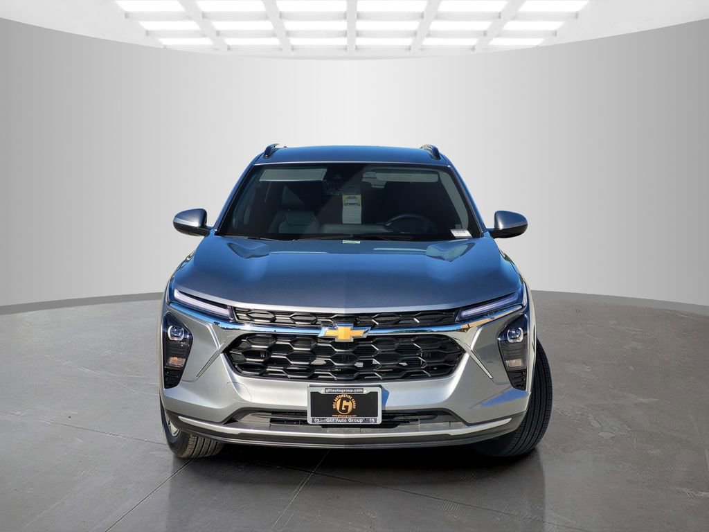 New 2026 Chevrolet Trax LT w/ Driver Confidence Package image 2