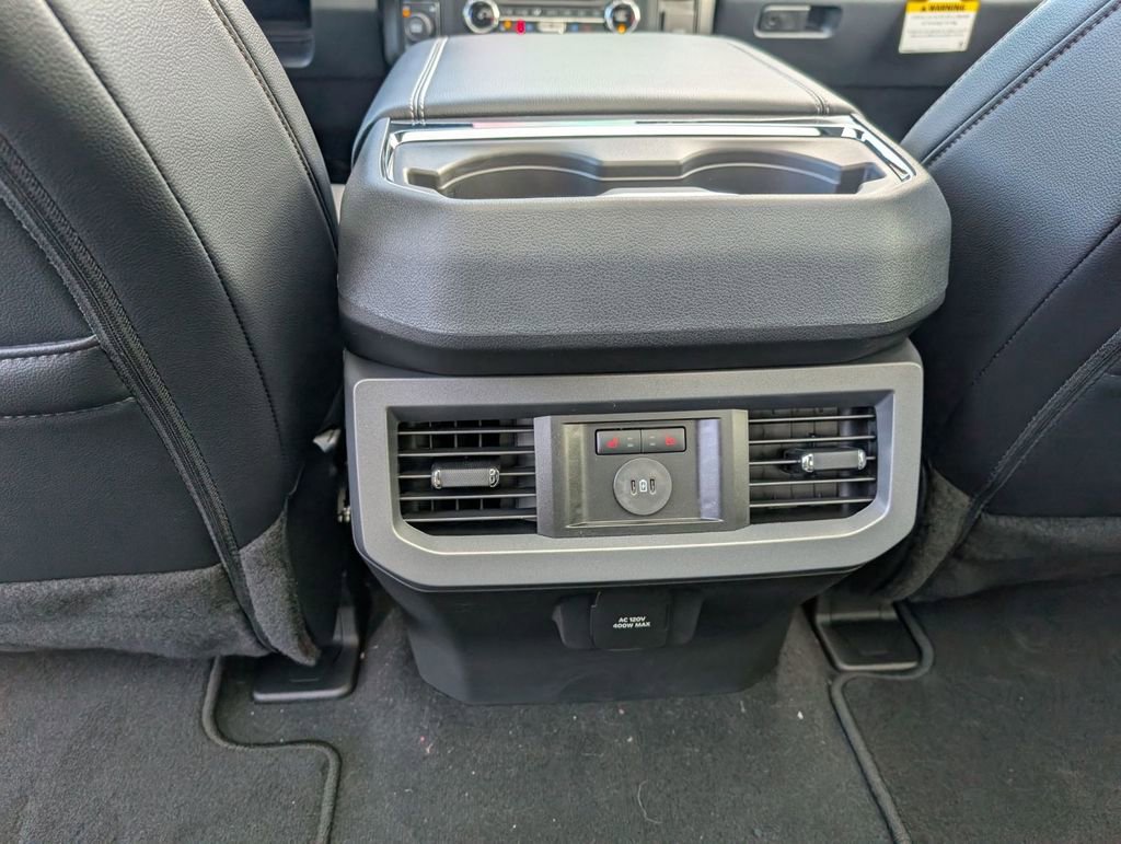 New 2025 Ford F250 Lariat w/ Lariat Ultimate Package image 31