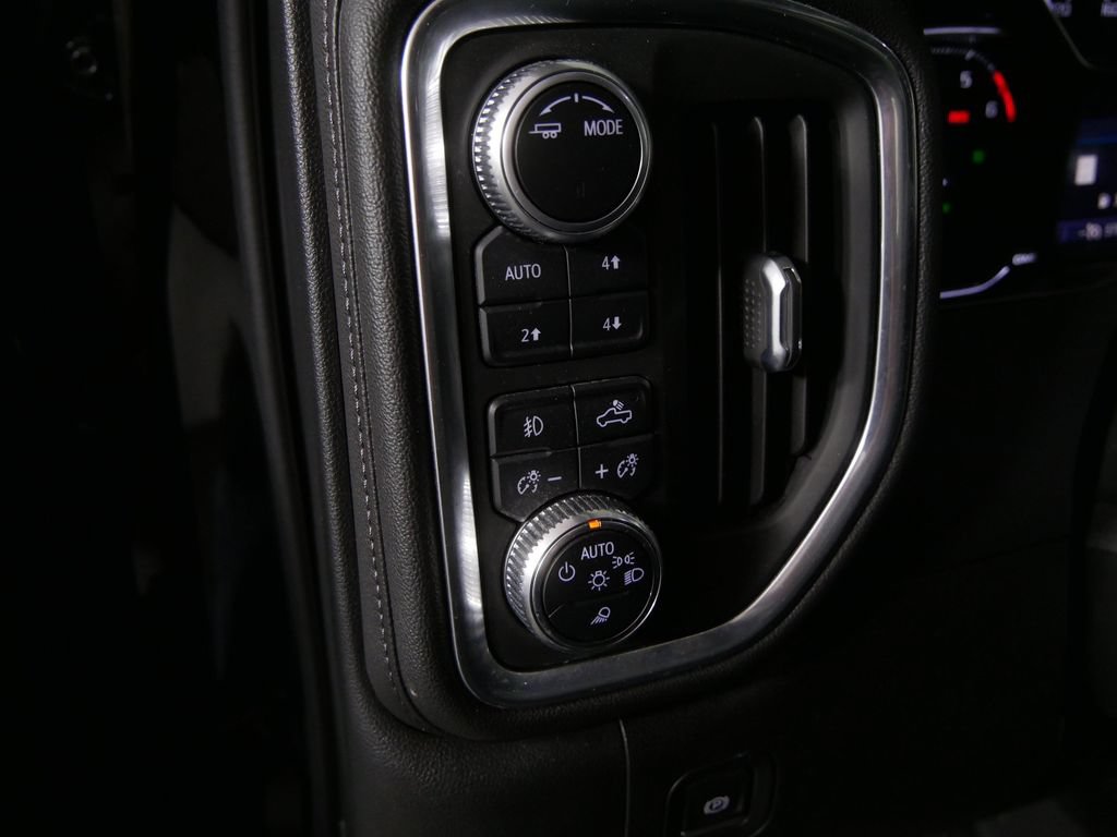 Used 2021 GMC Sierra 2500 SLT w/ SLT Premium Package AWD/4WD image 16