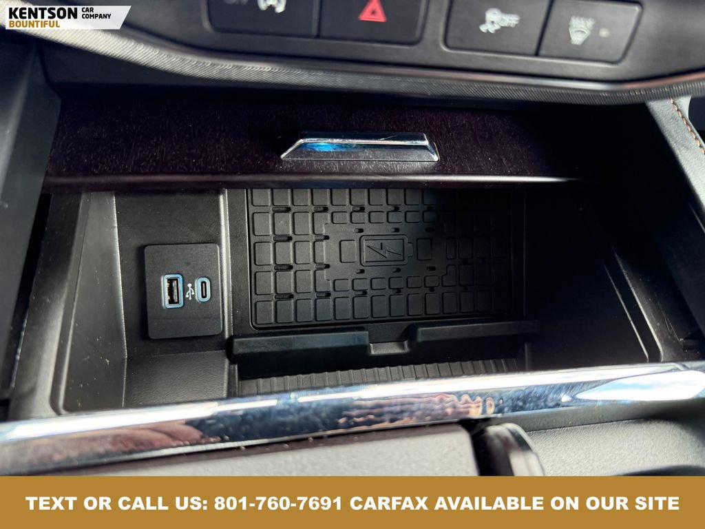 Used 2024 Ford Expedition Platinum image 27