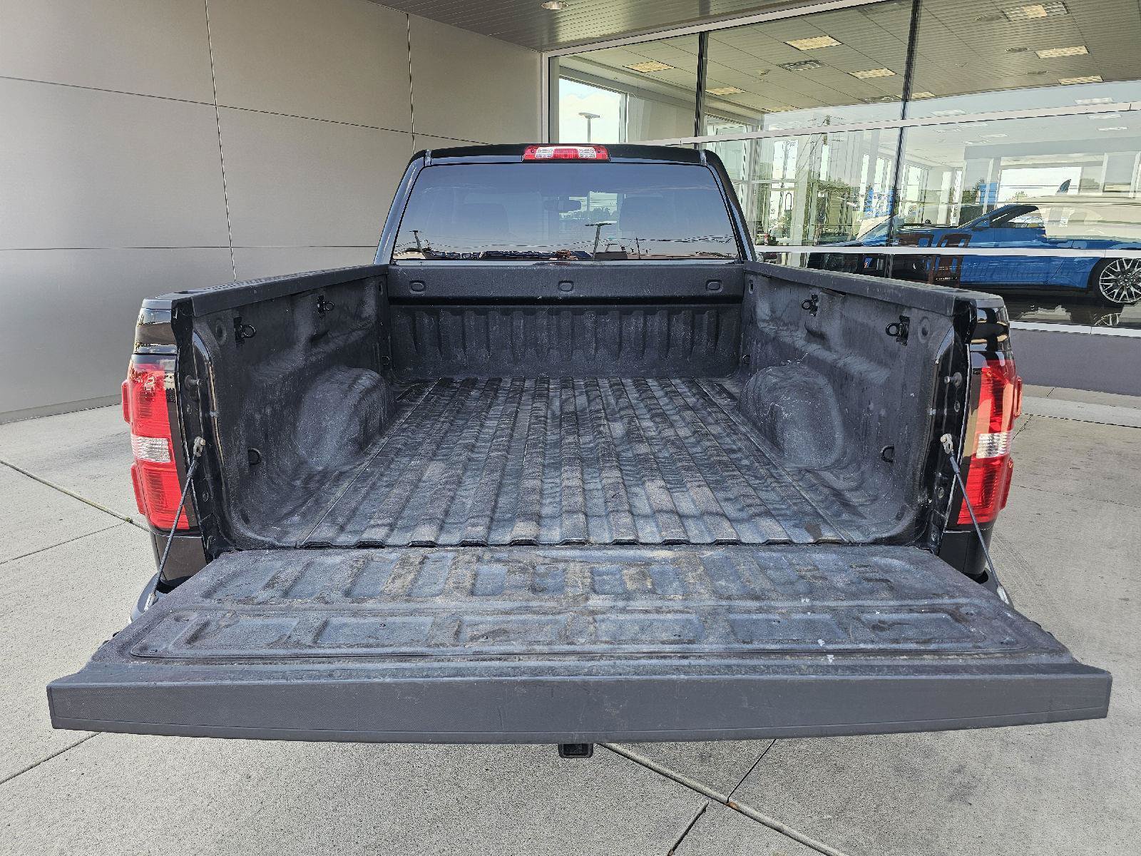 Used 2015 GMC Sierra 1500 SLE w/ SLE Value Package AWD/4WD image 5