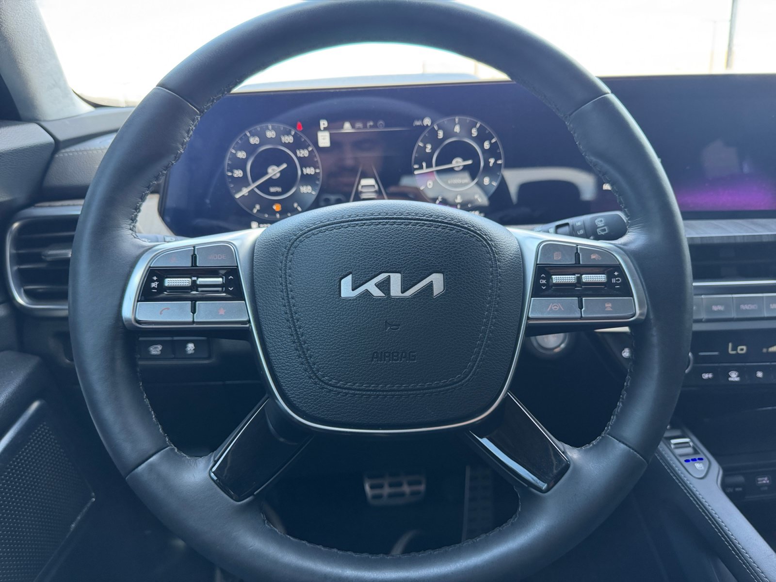 Used 2024 Kia Telluride SX Prestige AWD/4WD image 9
