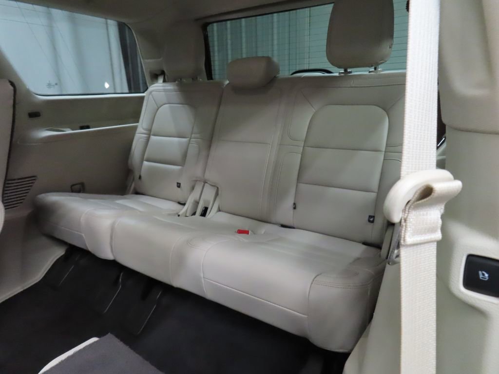 Used 2020 Lincoln Navigator Reserve w/ Luxury Package AWD/4WD image 15