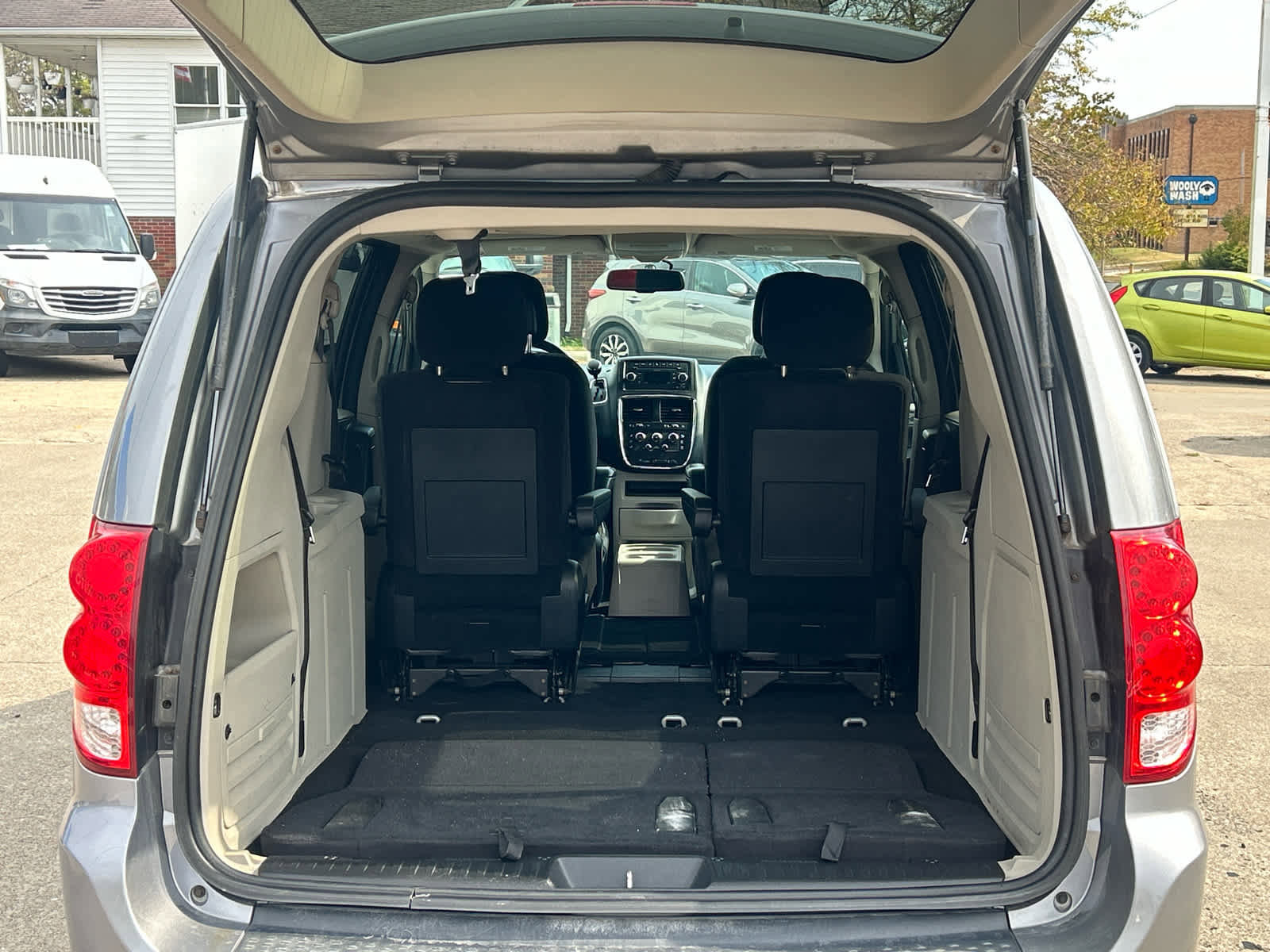 Used 2014 Dodge Grand Caravan SE w/ Quick Order Package 29E SE image 7