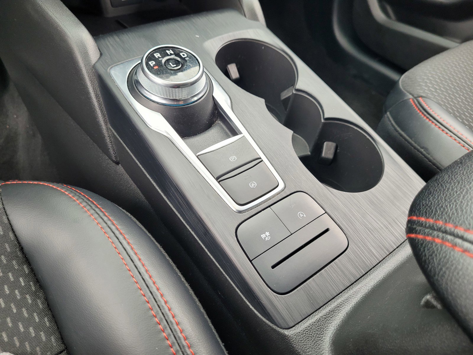 Used 2025 Ford Escape ST-Line AWD/4WD image 20