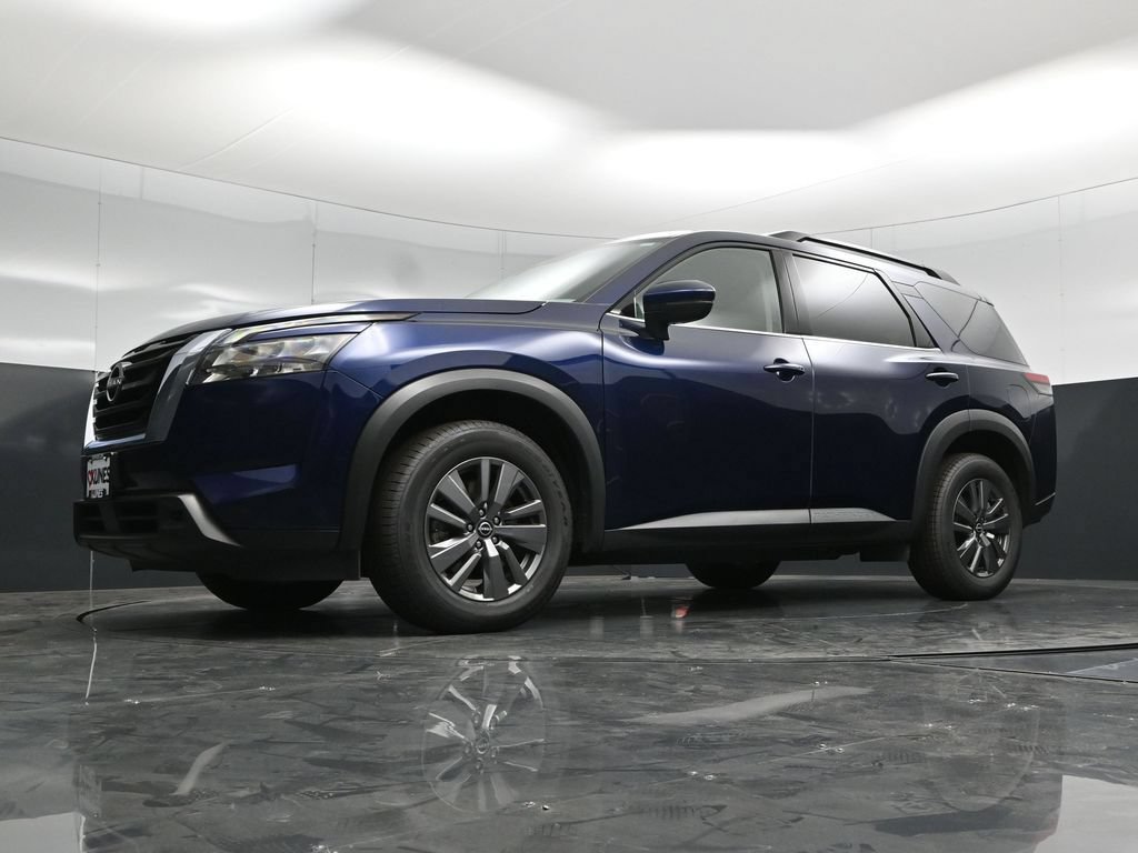 Used 2025 Nissan Pathfinder SV AWD/4WD image 56