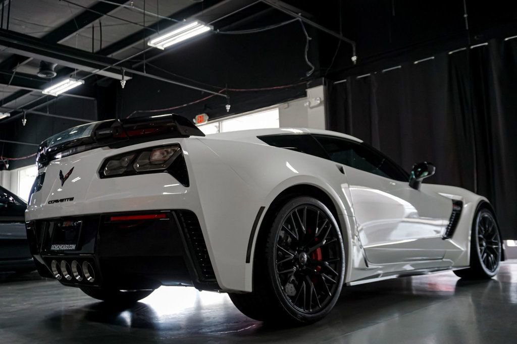 Used 2017 Chevrolet Corvette Z06 w/ Z07 Performance Package image 6
