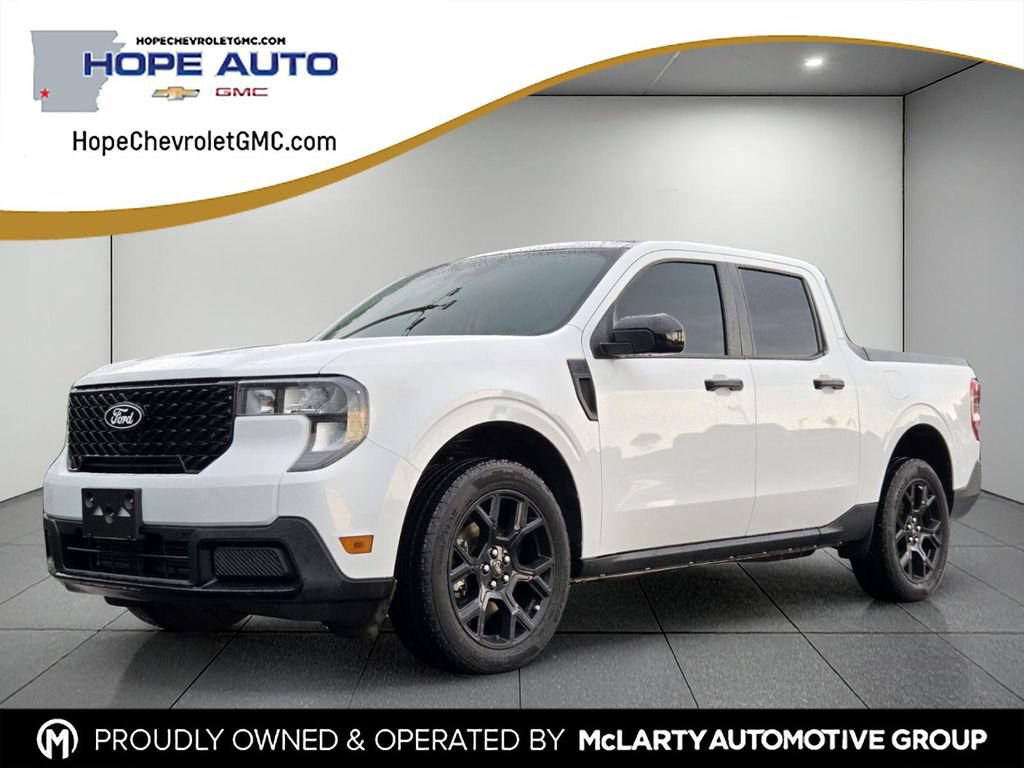 Used 2025 Ford Maverick XLT w/ Black Appearance Package