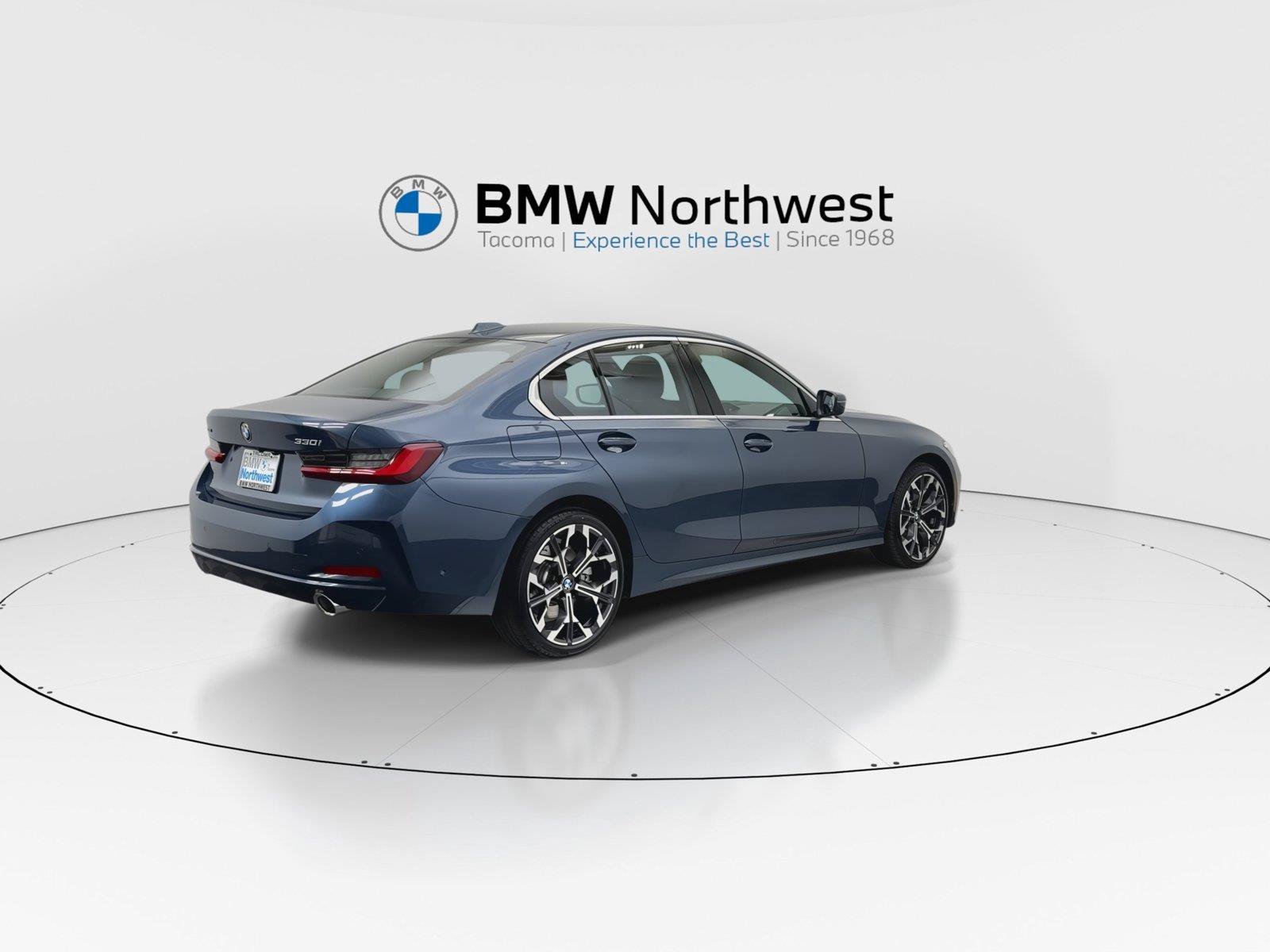 New 2026 BMW 330i xDrive Sedan w/ Convenience Package AWD/4WD image 3
