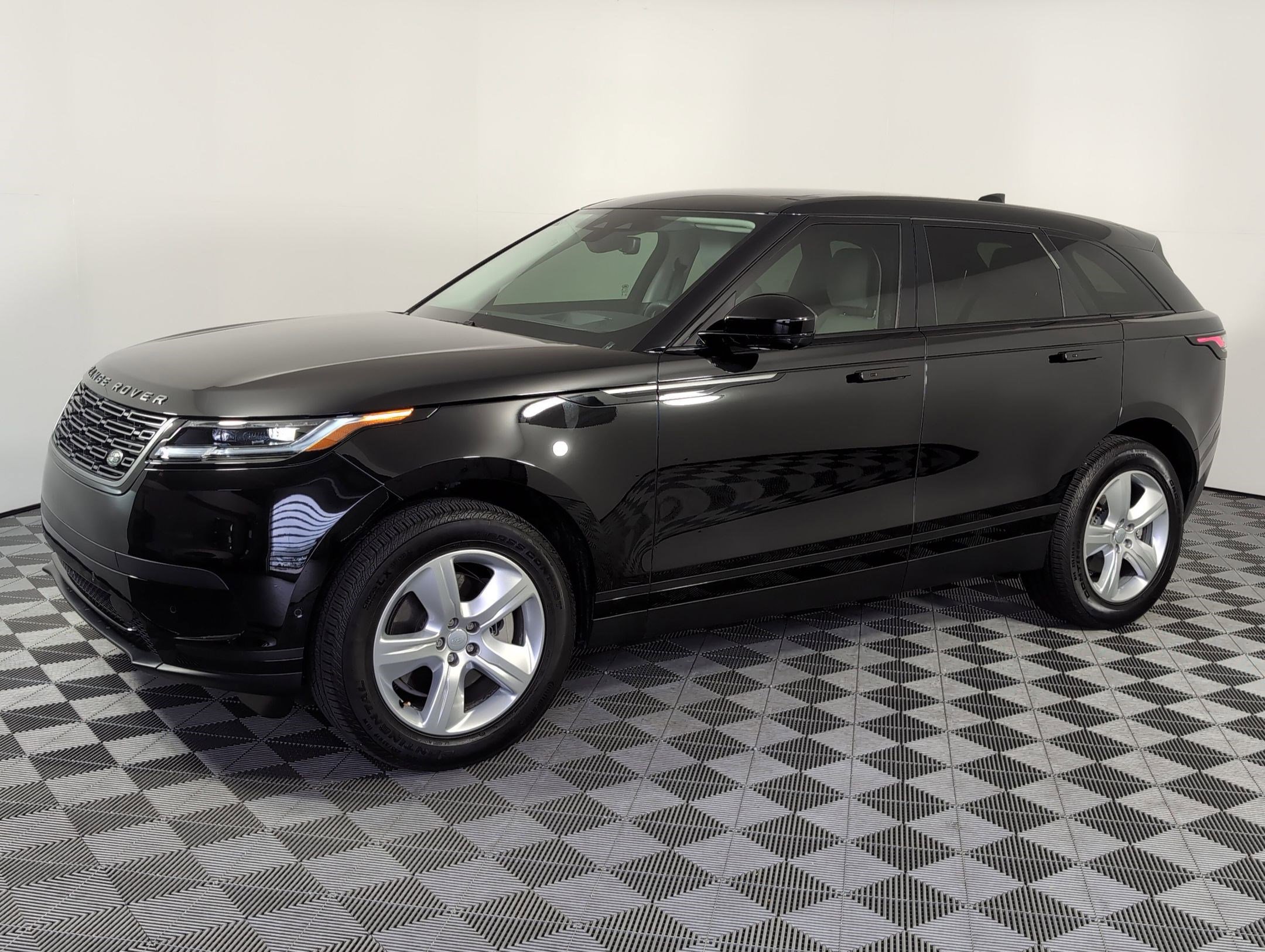 Used 2025 Land Rover Range Rover Velar S