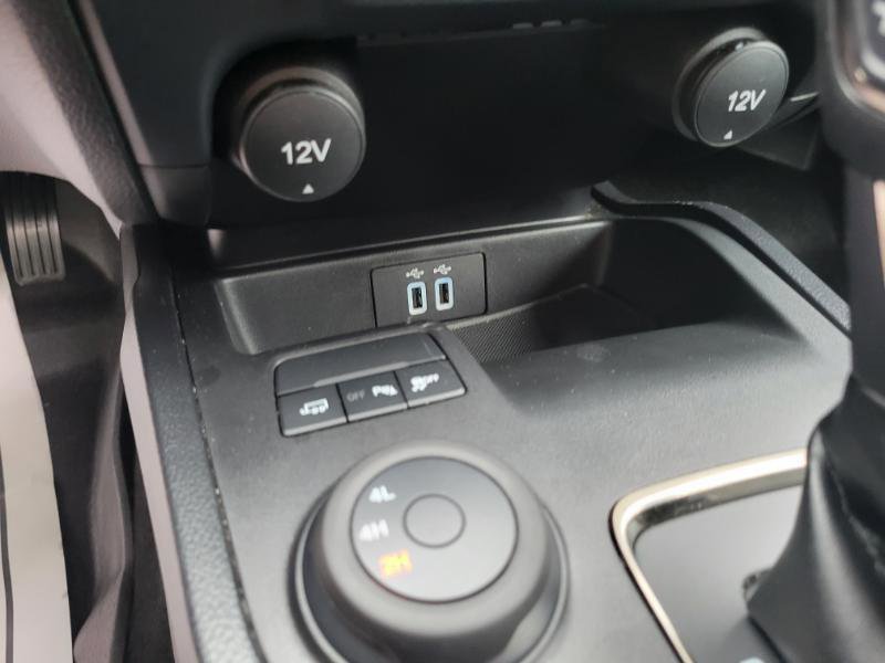 Used 2023 Ford Ranger Lariat w/ Technology Package AWD/4WD image 32