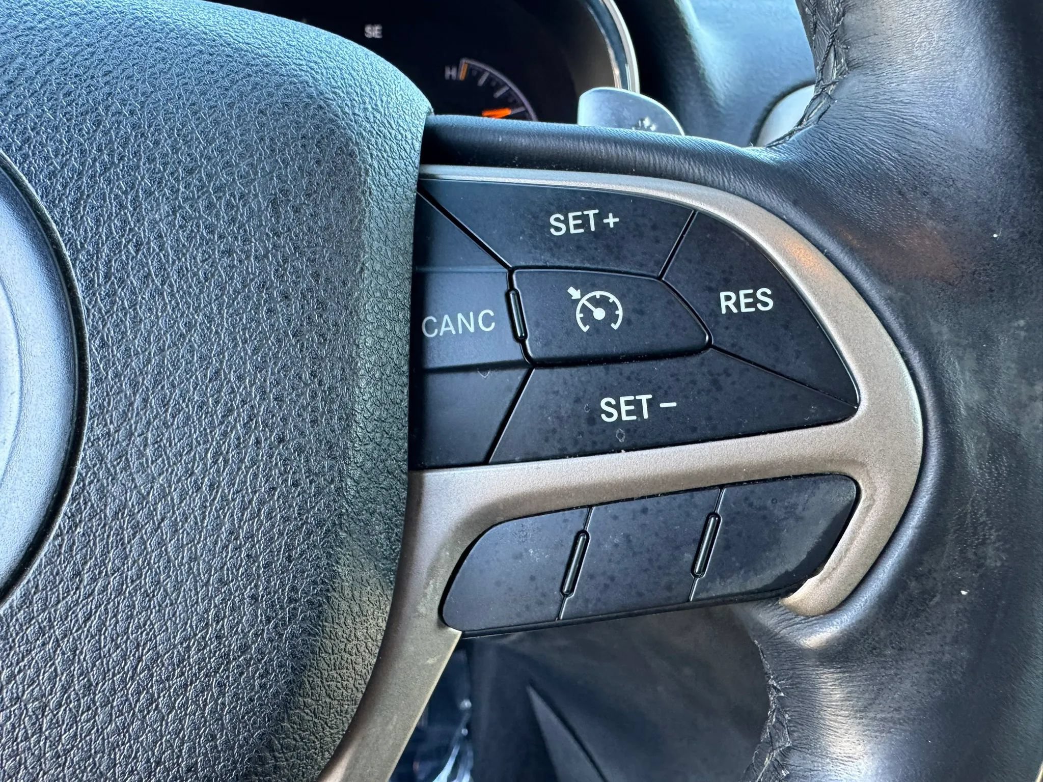 Used 2014 Jeep Grand Cherokee Laredo w/ Quick Order Package 23E RWD image 16