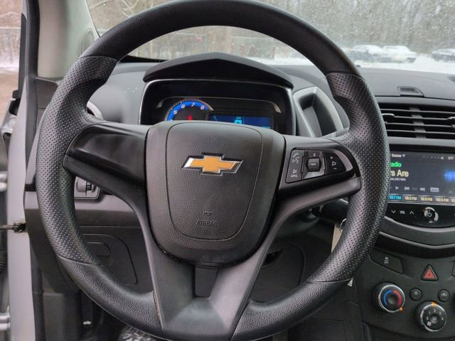 Used 2015 Chevrolet Trax LS image 18