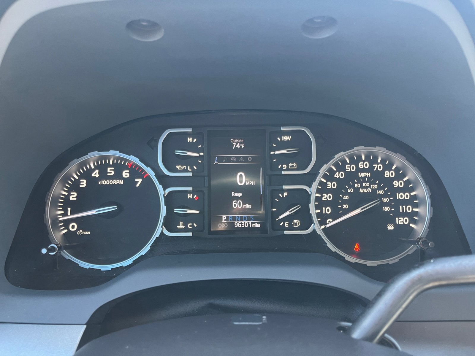 Used 2018 Toyota Tundra SR5 image 16