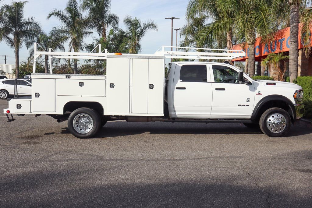 Used 2021 RAM 5500 Tradesman w/ Chrome Appearance Group RWD image 11