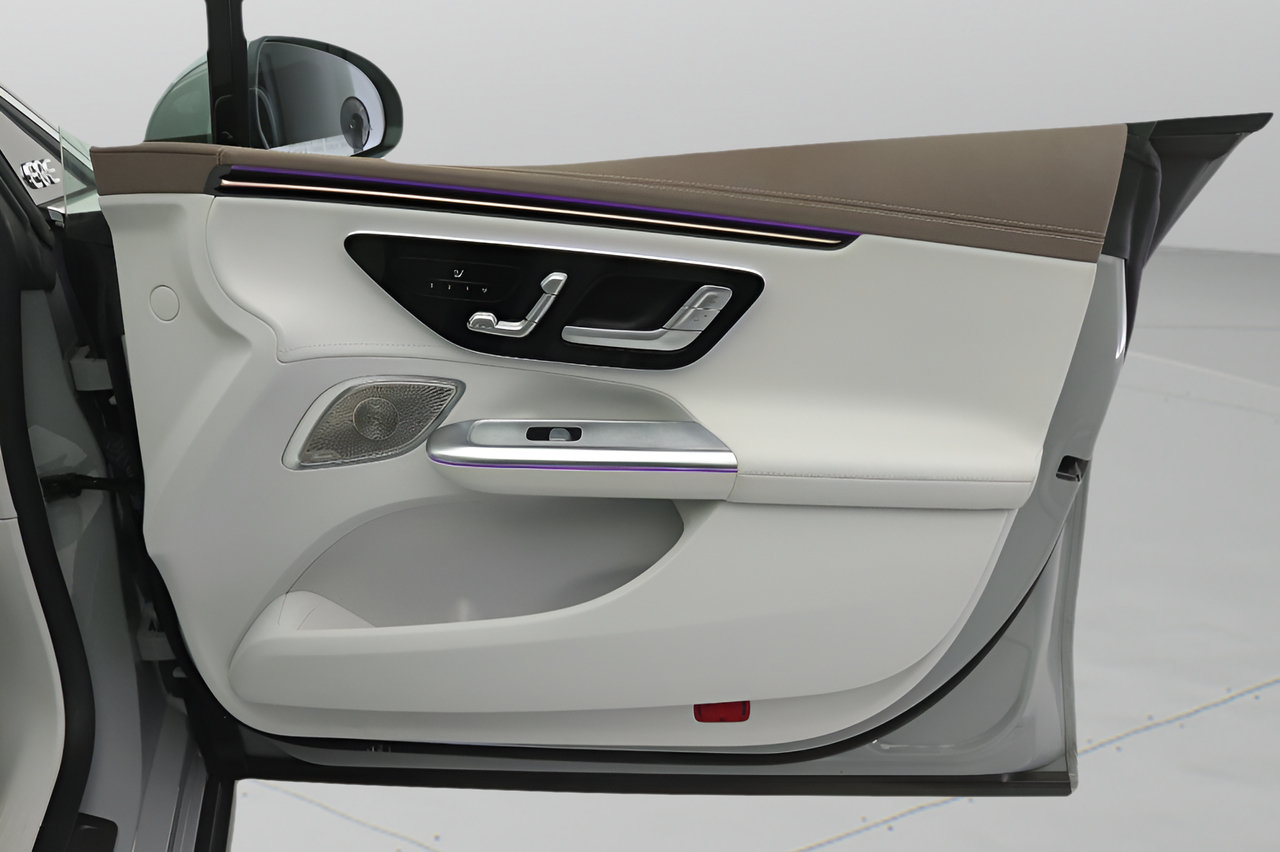 Certified 2023 Mercedes-Benz EQE 350+ Sedan image 21