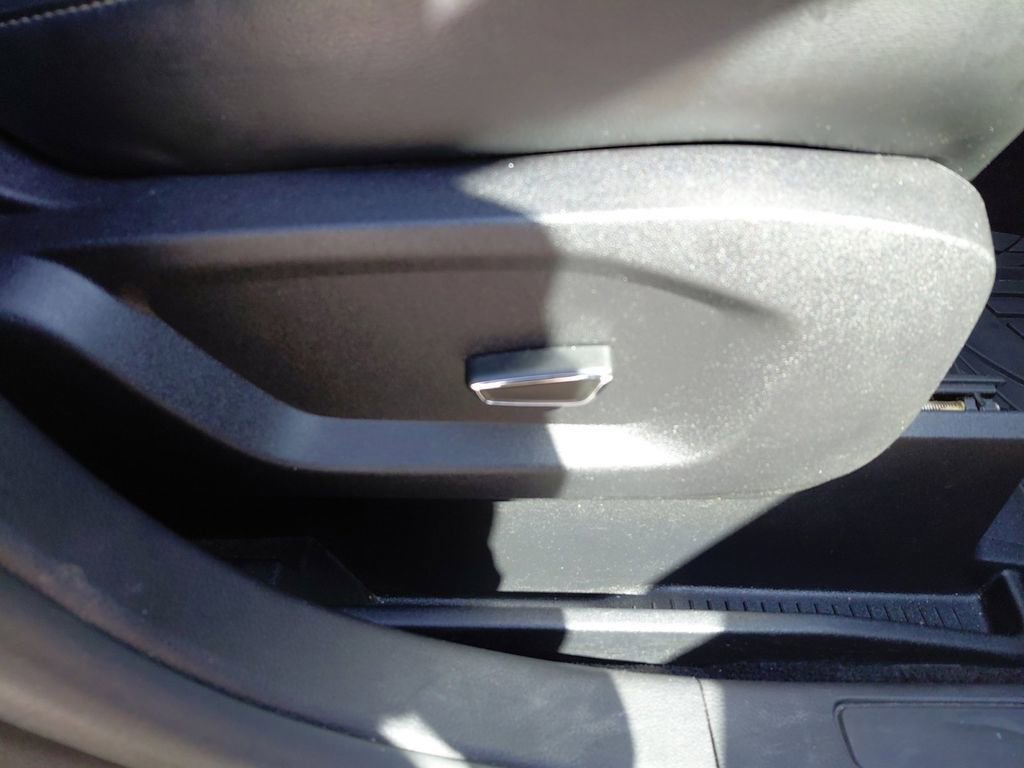 Used 2015 Ford Edge SEL w/ Equipment Group 201A image 17