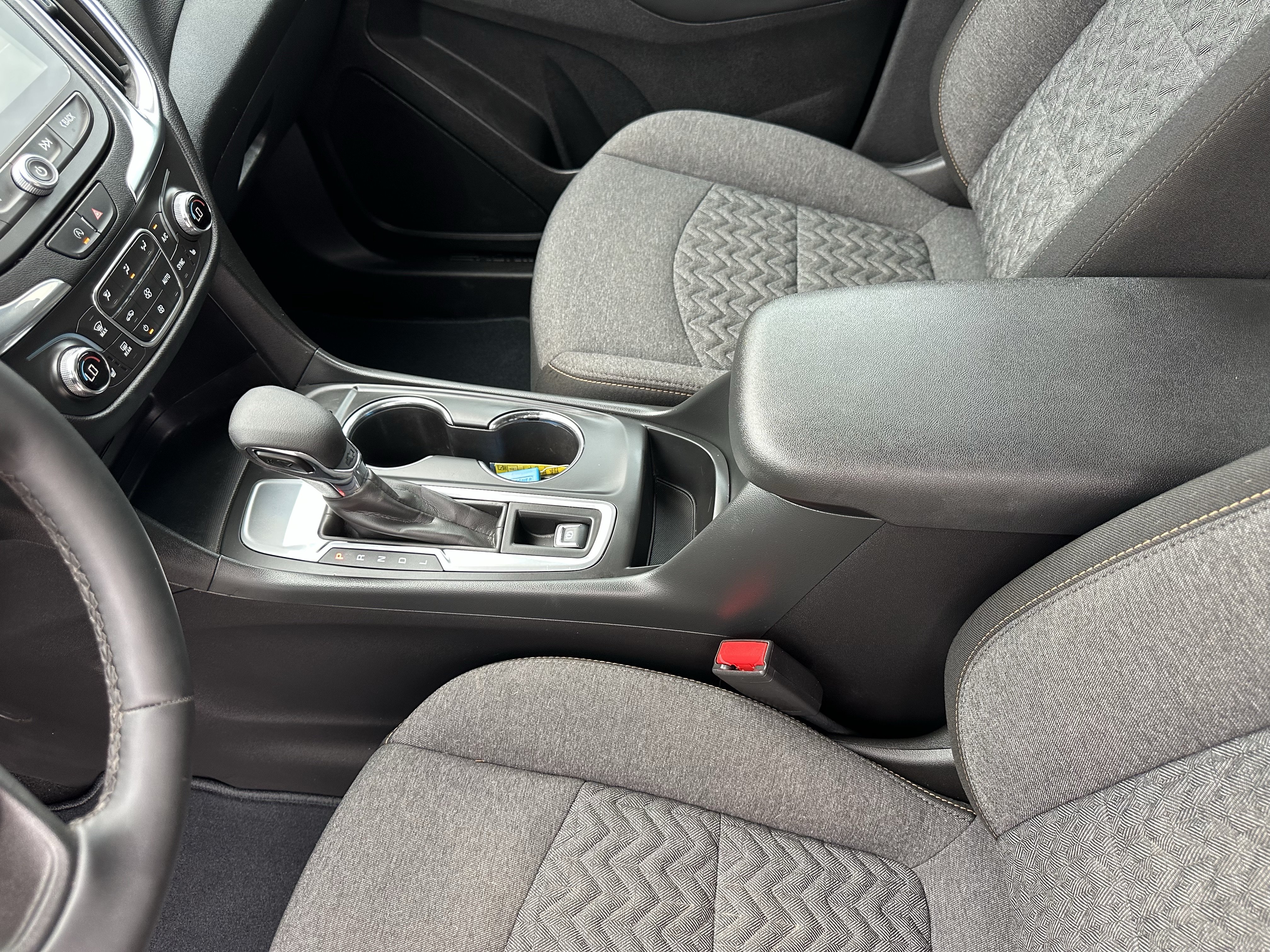 Certified 2024 Chevrolet Equinox LT FWD image 21