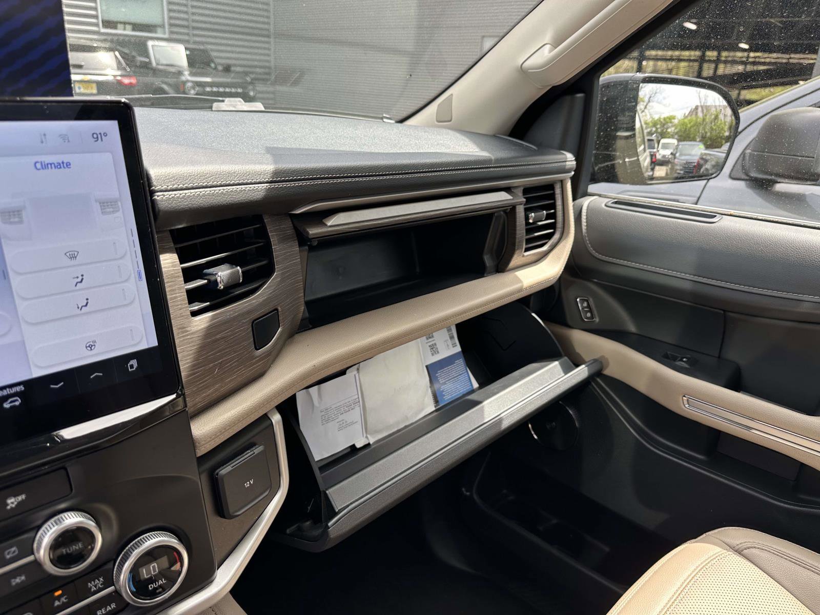 Certified 2024 Ford Expedition Max Limited AWD/4WD image 19