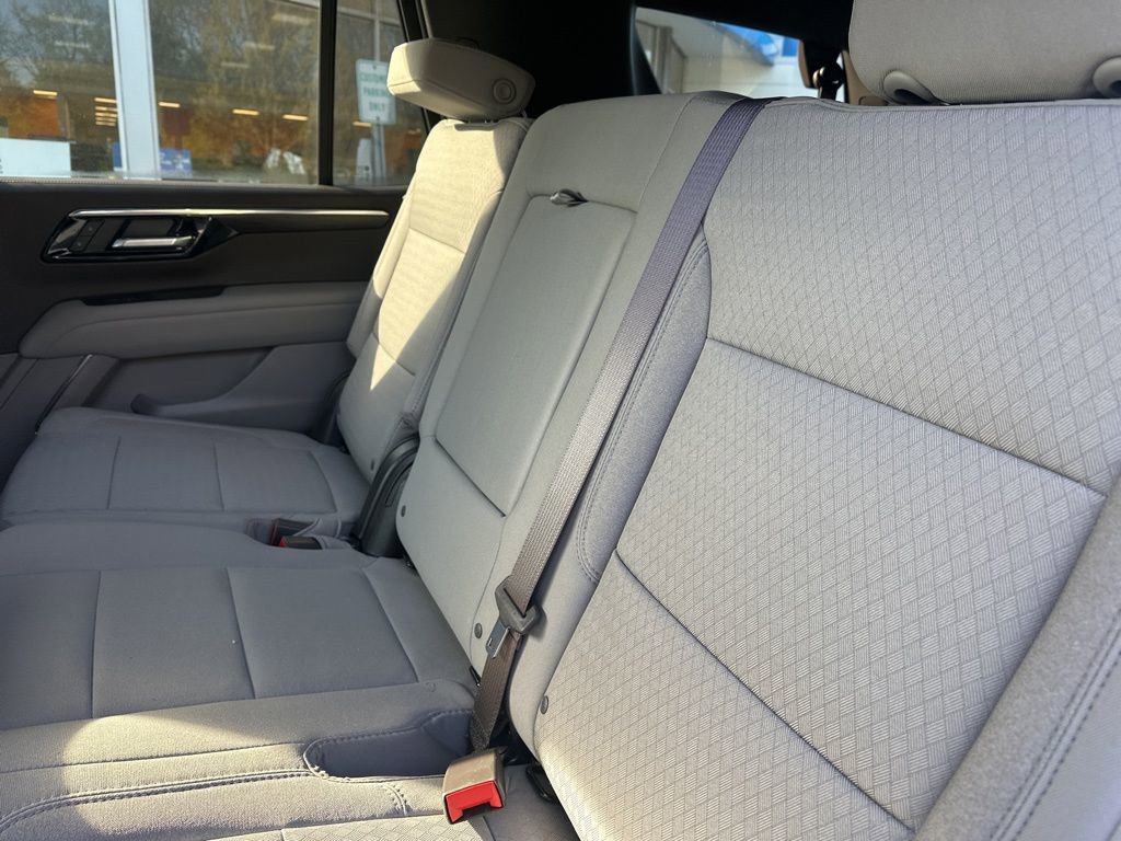 Used 2026 Chevrolet Tahoe LS image 12