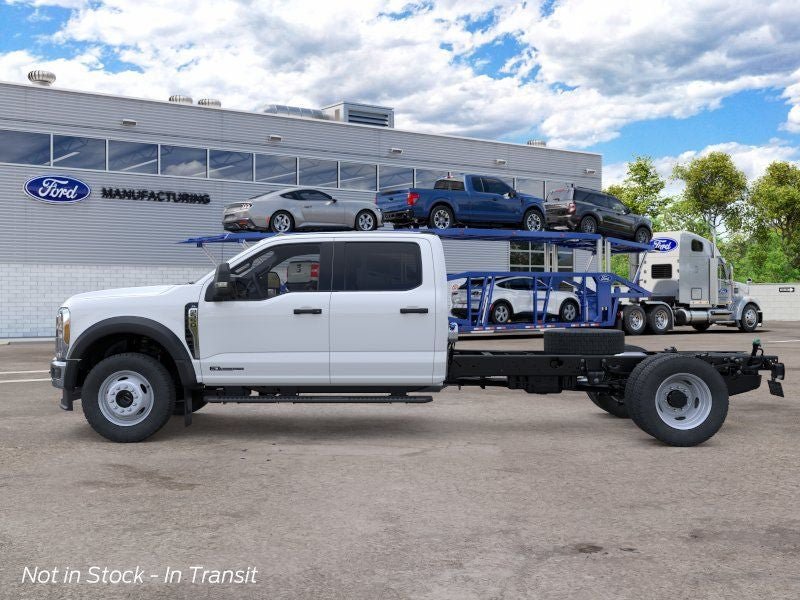 New 2026 Ford F550 4x4 Crew Cab image 4