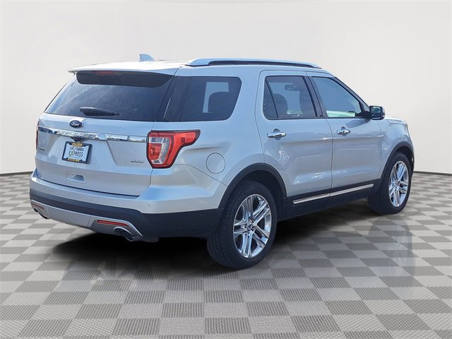 Used 2017 Ford Explorer Limited w/ Equipment Group 301A image 5