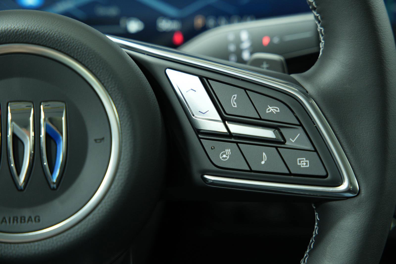 New 2025 Buick Envision Sport Touring image 37