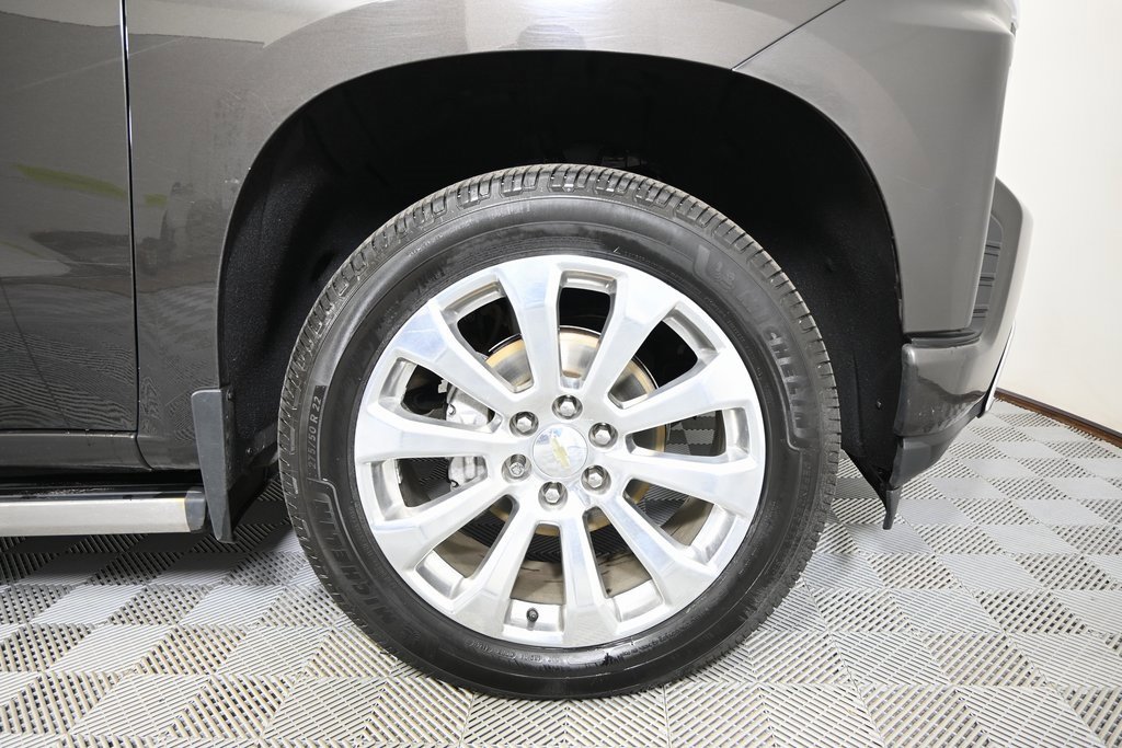 Used 2021 Chevrolet Silverado 1500 High Country w/ Technology Package image 13
